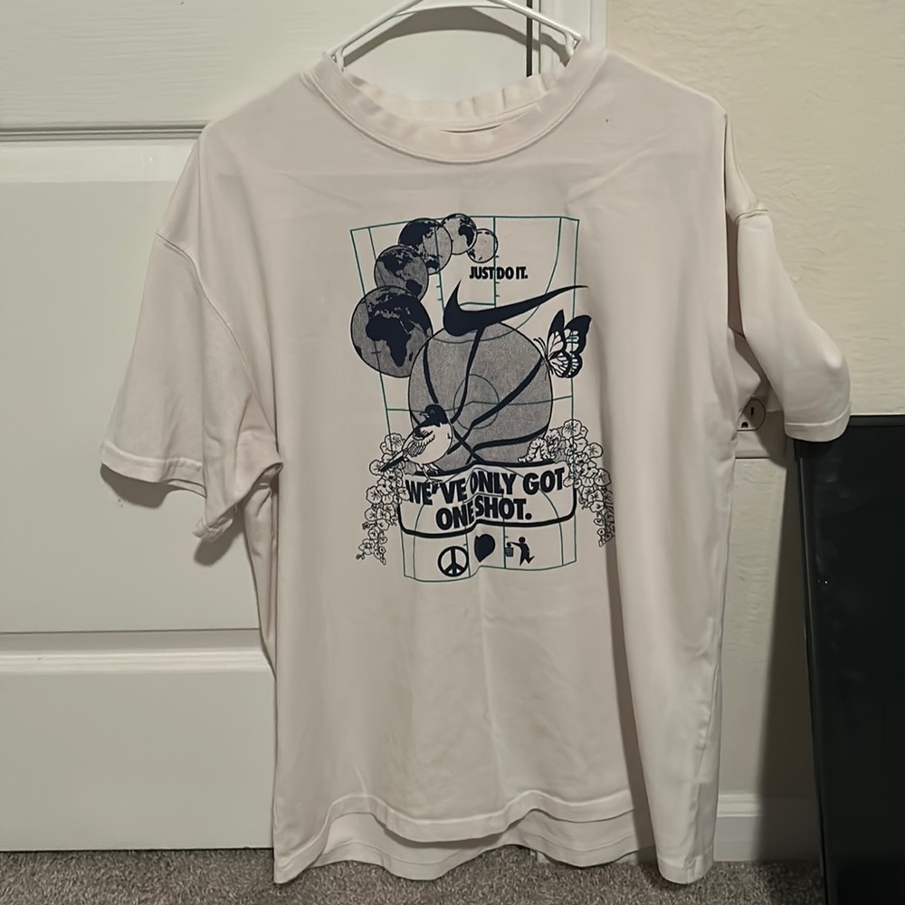 Vintage nike tee